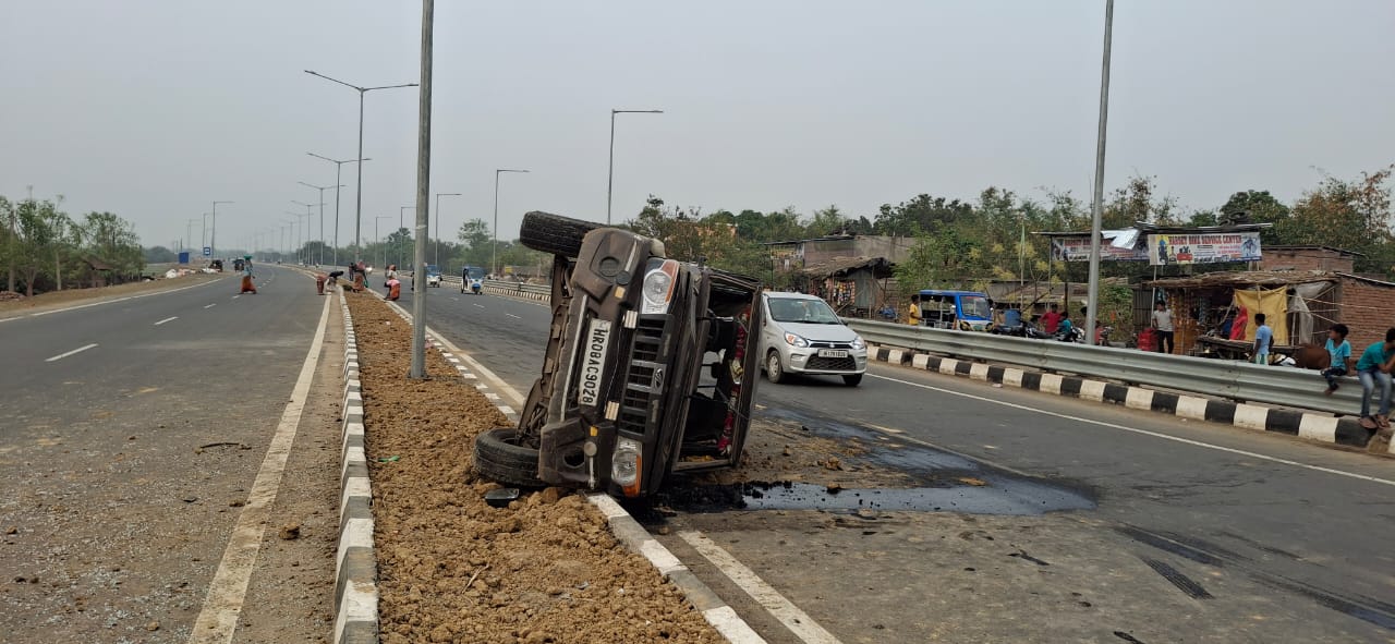 bolero road accident