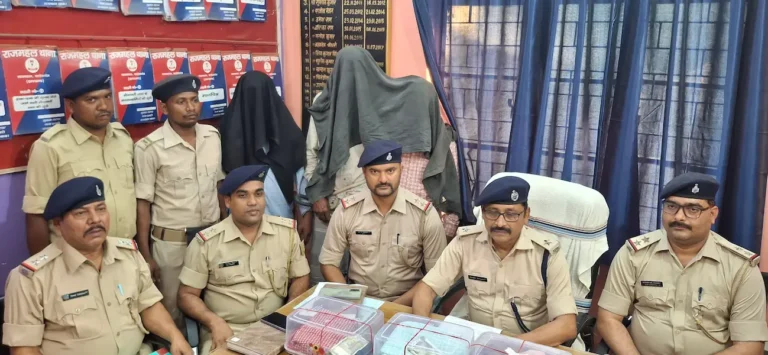 साहिबगंज पुलिस की बड़ी कामयाबी: तीनपहाड़, राजमहल और बरहरवा में चोरी करने वाले गिरोह के 3 सदस्य गिरफ्तार