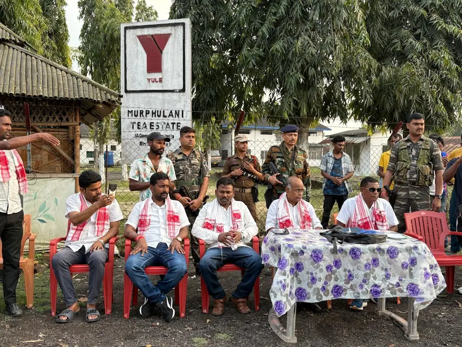 असम चुनाव: मुरफुलौनी में गूंजा झामुमो का जनसंपर्क अभियान, पंकज मिश्रा का दमदार हुंकार