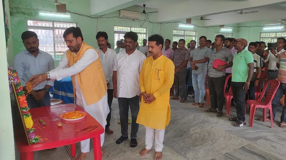 भाजपा की बैठक में 'हर घर तिरंगा' और 'समरसता संकल्प अभियान' की सफलता पर बनी रणनीति 2 bjp prog rjl 1